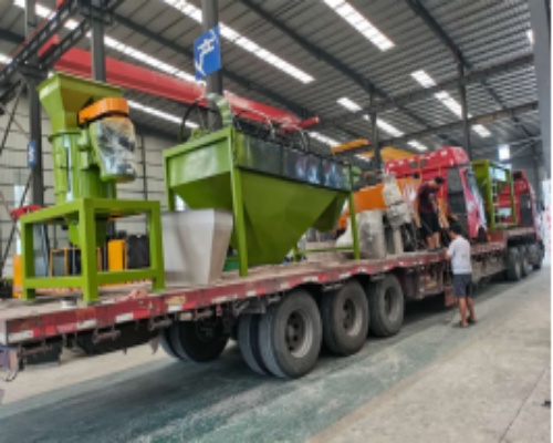 The compound fertilizer production line of the Philippine customer is being transported to the port