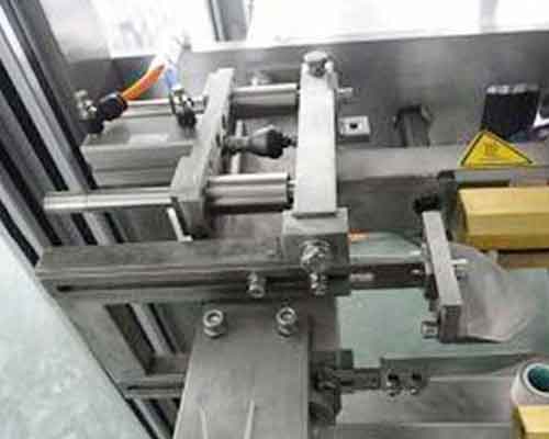 automatic packing machine detail